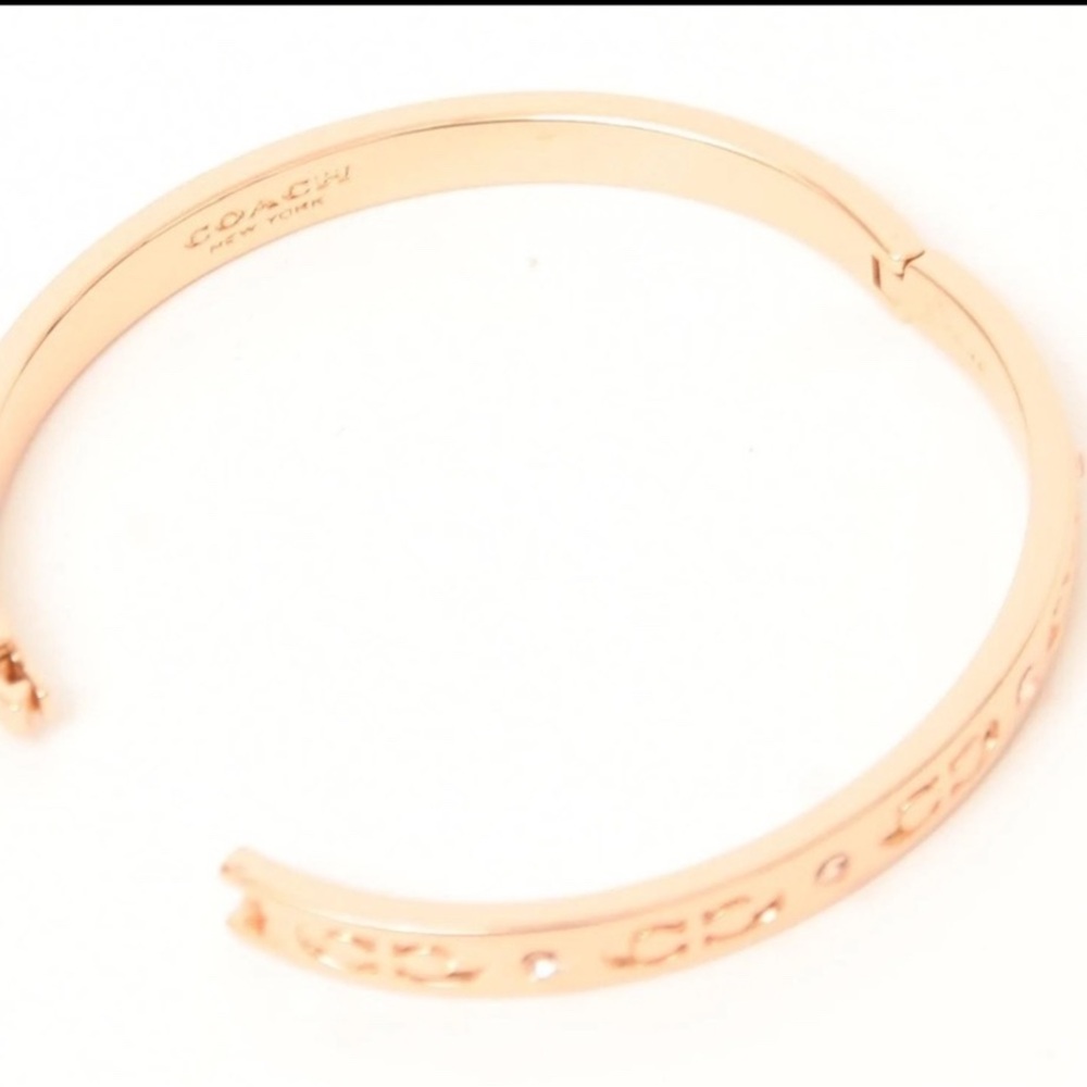 NEW Coach Women's Kissing C Hinged Bangle Bracelet - Picture 2 of 7